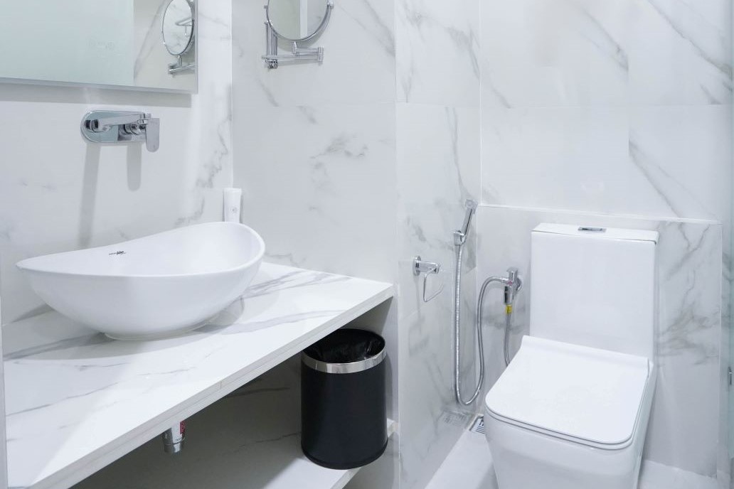 toilet